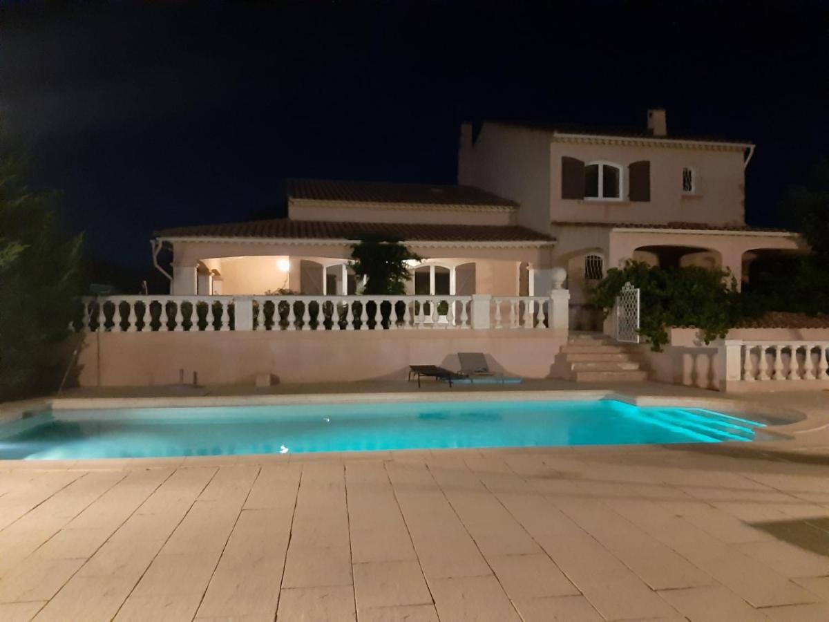 La Villa Des Ames Liees Draguignan Buitenkant foto